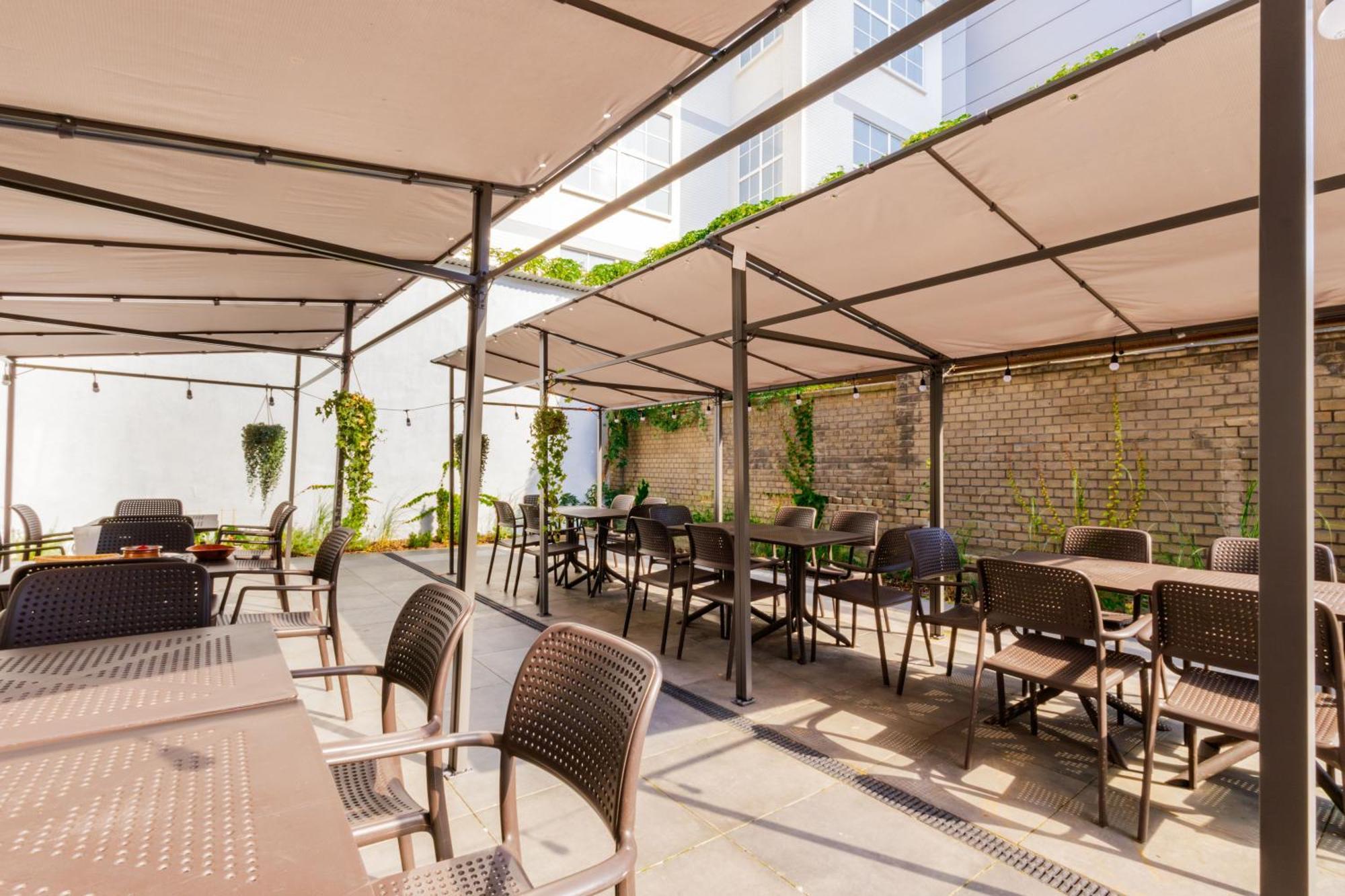 Noclegi Stadion Bed & Breakfast Warsaw Ngoại thất bức ảnh