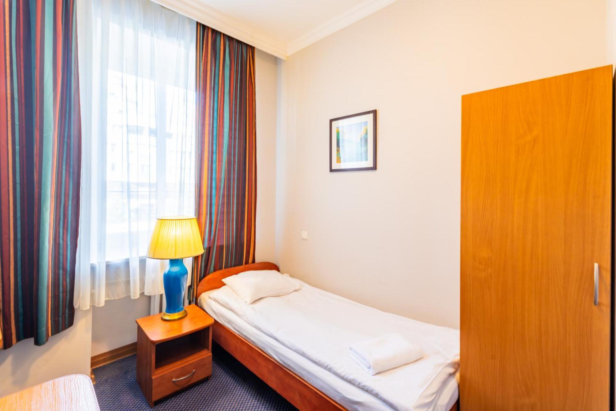 Noclegi Stadion Bed & Breakfast Warsaw Ngoại thất bức ảnh